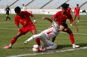 '아시아 최강' 일본 축구 '화들짝'…'랭킹 160위' 미얀마에 굴욕당할 뻔…추가시간 극장골로 '구사일생'