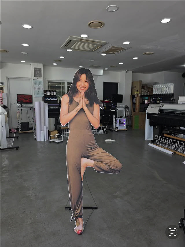 요가 수강생 속 이효리, 초상권 침해에도 미소..후기 폭발