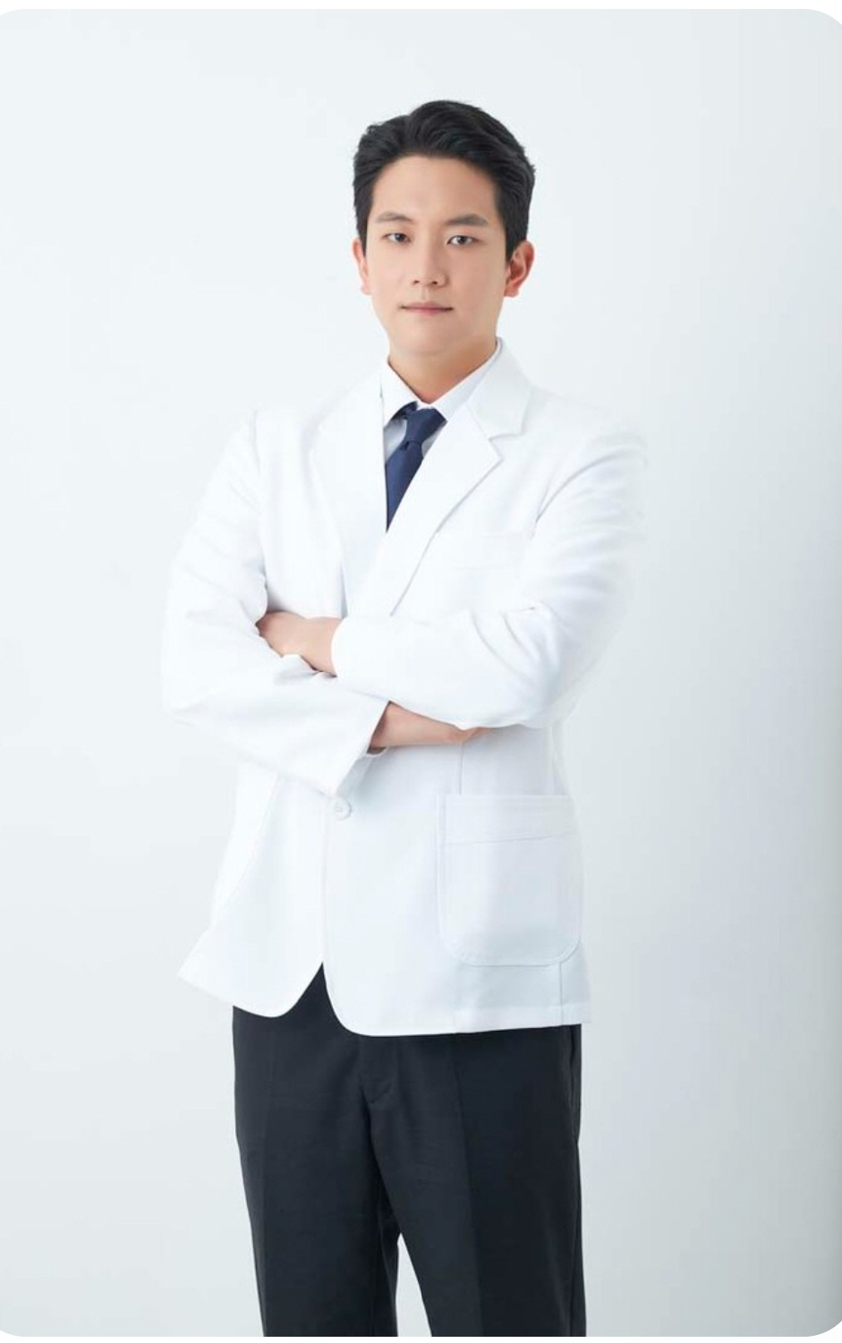 서울대 치대 출신 조준희 원장, 강남에 덴티크치과 개원
