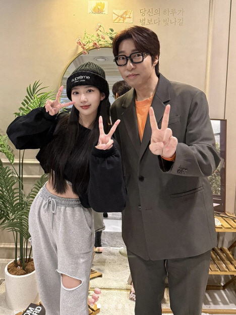 신민아, 대도서관 추모 “노래 불러주셨던 그날…잊지 않겠습니다”