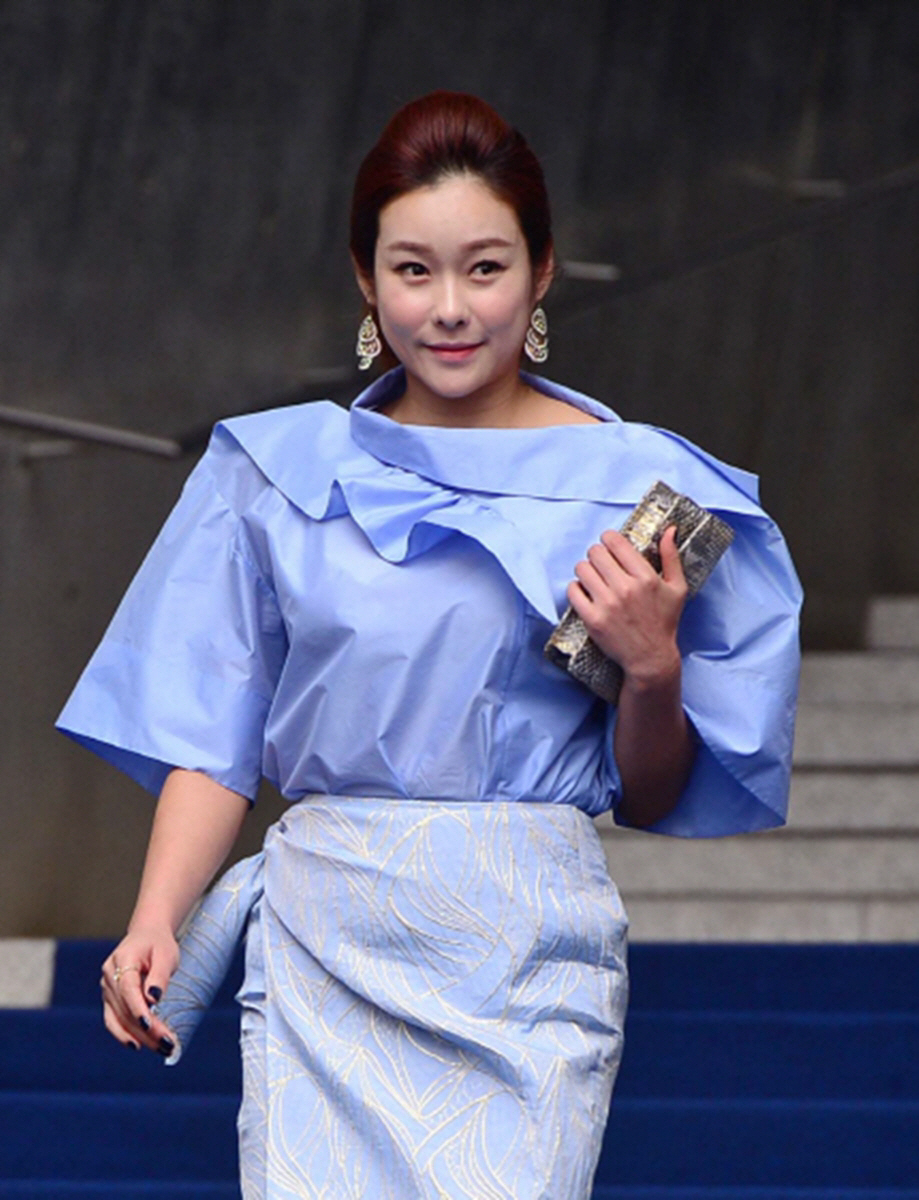 현영, 자녀 국제학교 학비만 12억.."학부모 상담도 전부 영어로, 일단…