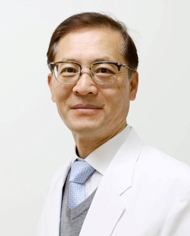입안과 성기 주변 궤양·눈 염증 반복되면 '이 질환' 의심해야