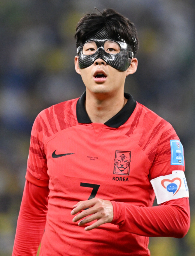 '차범근 홍명보와 나란히' 손흥민, 후반 교체투입...A매치 136회 '…