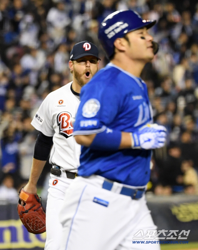 폰세가 될 줄 알았더니.. '투구판 탓→박병호와 신경전→어깨빵' 역대급 …