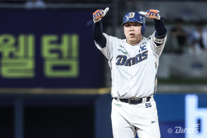"승리 향한 간절함 통했다" 8회 대타 작전 연속 성공 → 5강 불씨 활…