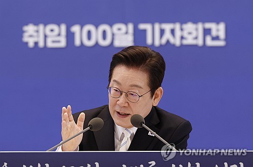 [지상중계] 李대통령 취임 100일 기자회견-15