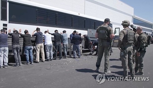 초유의 한국인 300명 구금 사태…한미 모두에 숙제 남겼다