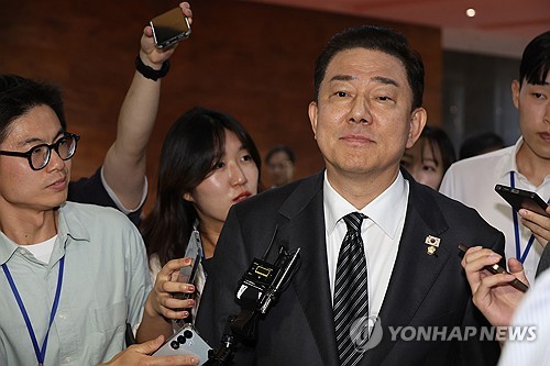 특검법 협상 놓고 與투톱 충돌…鄭 "수용불가"에 金 "사과하라"