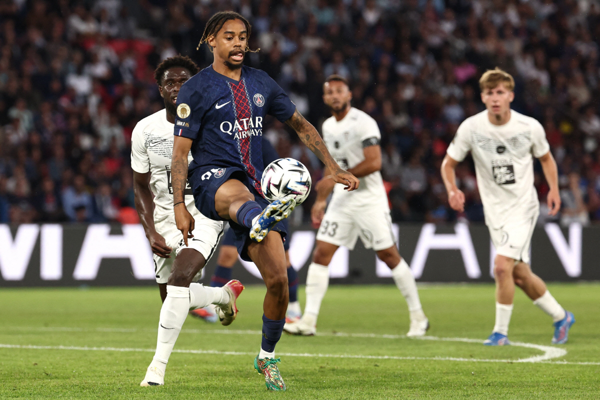 'LEE, 굿바이!' 레알 마드리드 충격 결정, PSG '1억 유로 스타…