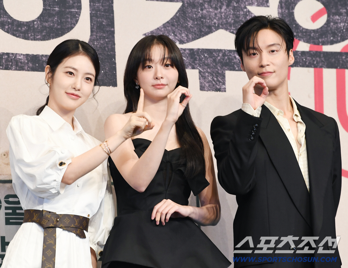 [포토] 신예은 김다미 허남준, 청춘의 삼각관계