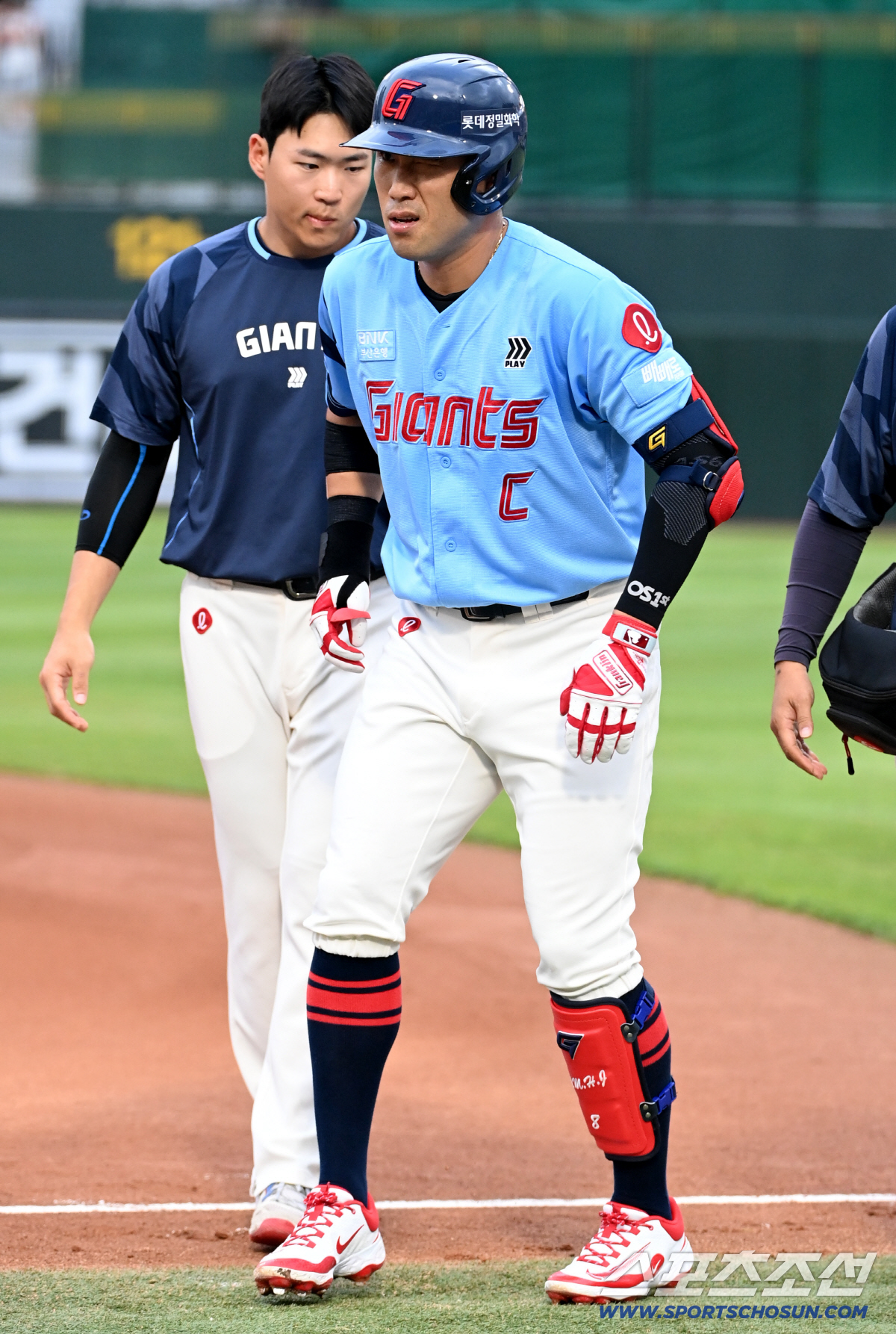 "리더 없어서" 방출 외국인의 저주? 정신적 지주 없는 게 더 컸다…롯데…