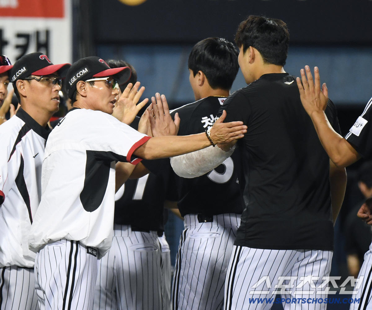 키움, 순식간에 KBO 가장 중요한 팀이 돼버렸다, 한화-LG '불가사의…