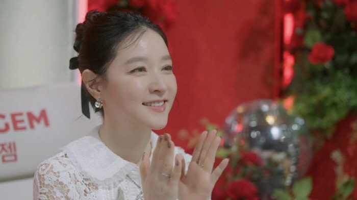 "너나 잘하세요"…'30년만 KBS 예능' 이영애, 2025년 버전은 어…