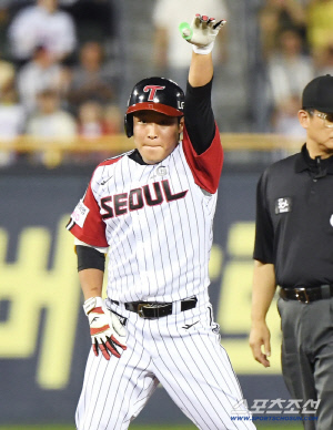 4연속 외인 만나는 LG의 수난. 14승 투수에 LG의 해법은 괴물 신인 박관우. 잠실 LG전에만 2승 ERA 1.59 라일리 깰까[잠실 현장]