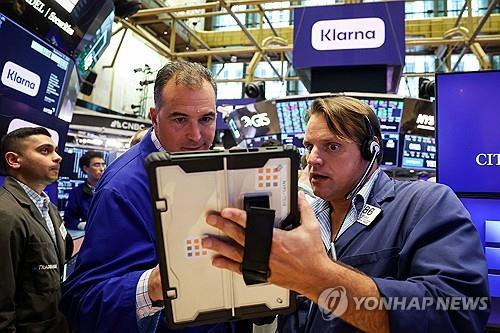 뉴욕증시, 소비심리 악화에 투심 엇갈려…혼조 마감