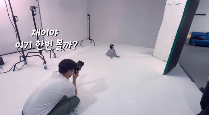 "벌써 연예인이네" 박수홍 10개월 딸, 각종 협찬에 화보까지..데뷔 성…