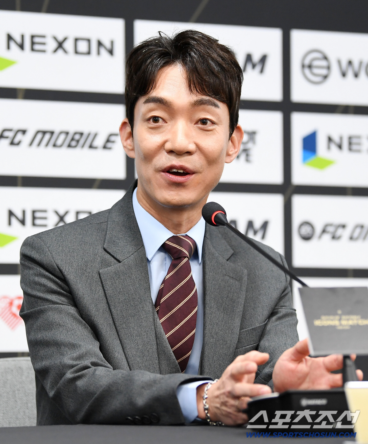 "팬들의 사랑에 대한 보답" 박정무 넥슨 부사장이 생각하는 '아이콘매치'…