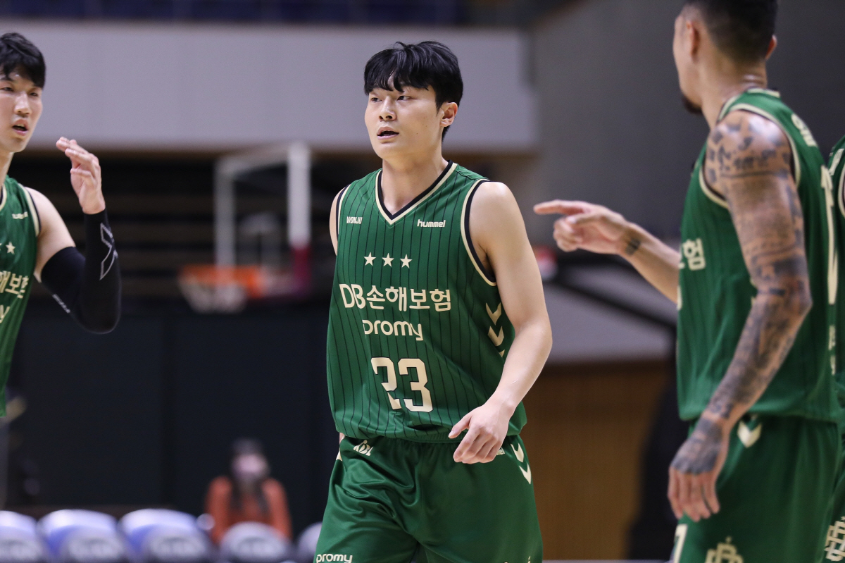 KBL판 케빈 듀란트. DB 1옵션 헨리 엘런슨 충격데뷔. DB 레방가컵…