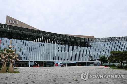 '천마도 펼쳐놓은' 정상회의장 '전통미' 만찬장…APEC 시설 관심
