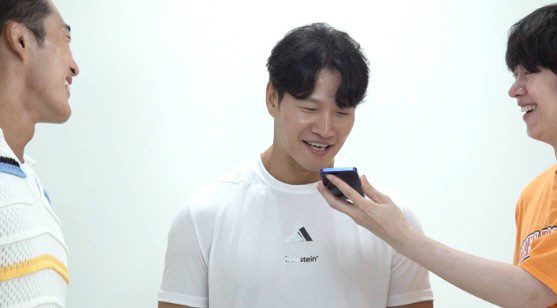 김종국, '철통보안 결혼' 유난 논란 있었는데..."하객은 ♥아내와 각 …