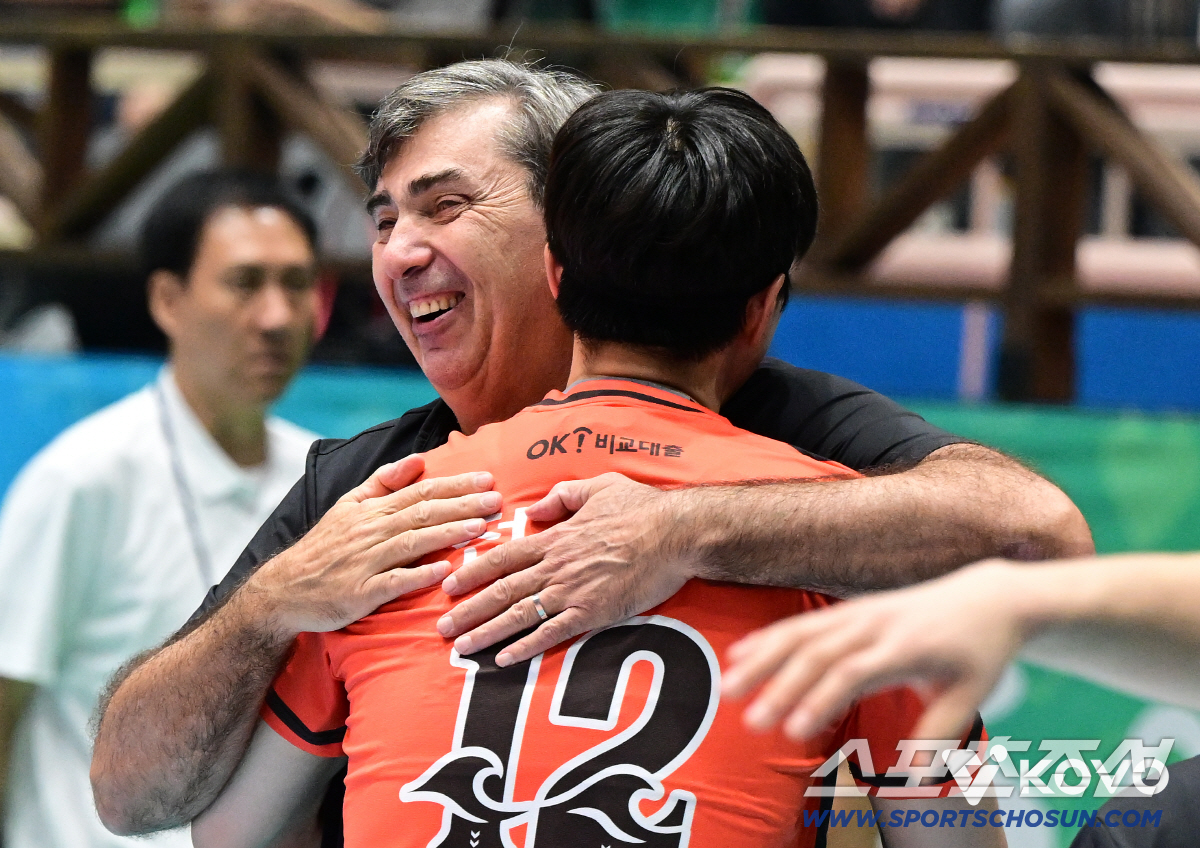 [속보]새벽에 FIVB 조건부 승인받았다. 취소결정 KOVO컵 남자부 다…