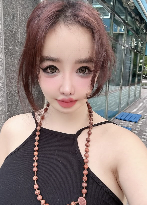 '활동 중단' 박봄, '셀프열애설' 이민호 재소환 "길거리에서"