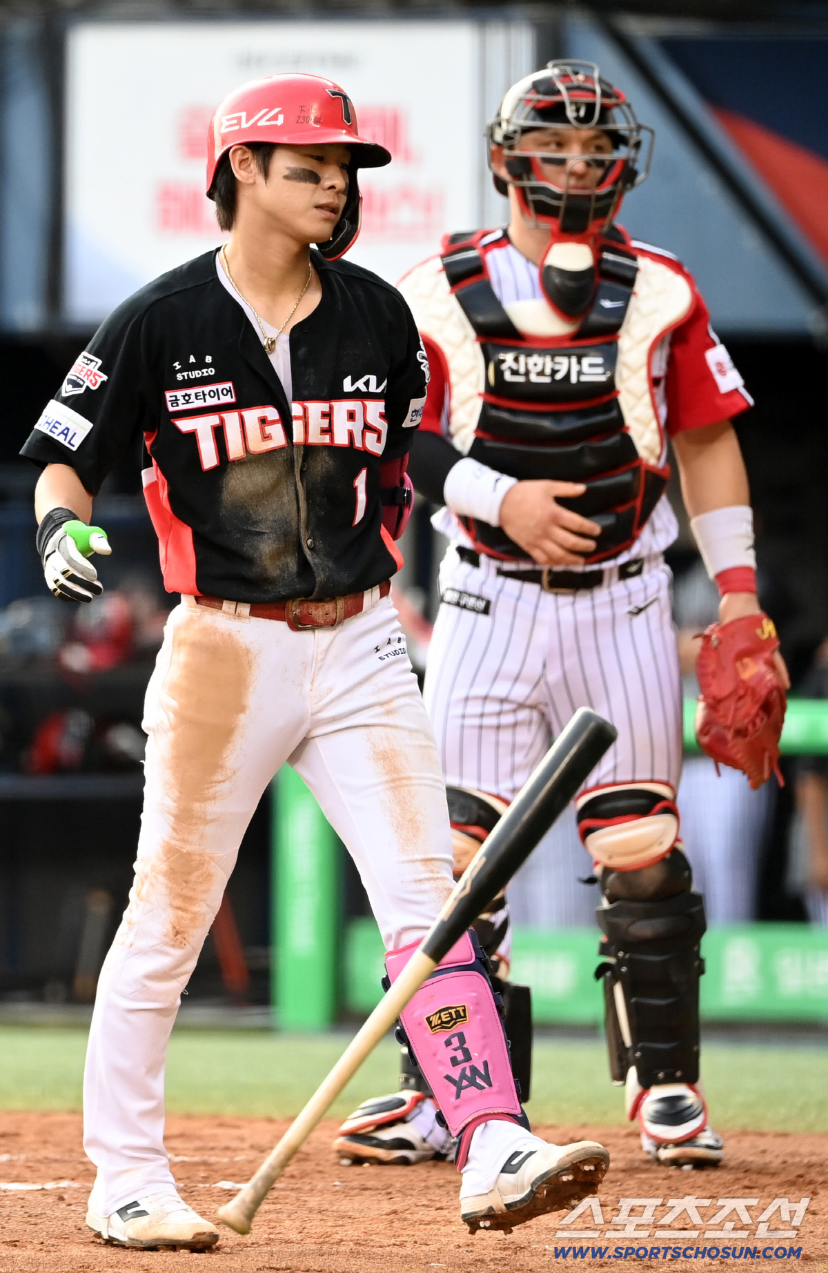 '많이 아파?' 사구 맞은 박찬호 향한 오스틴의 따뜻한 손길...'고통아…