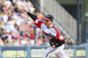 미세 조정력까지 뛰어난 LG 우승 청부사 톨허스트의 역투