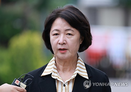 추미애, 이낙연 만난 文에 "매 들어야 할 때 드는 게 어른 도리"