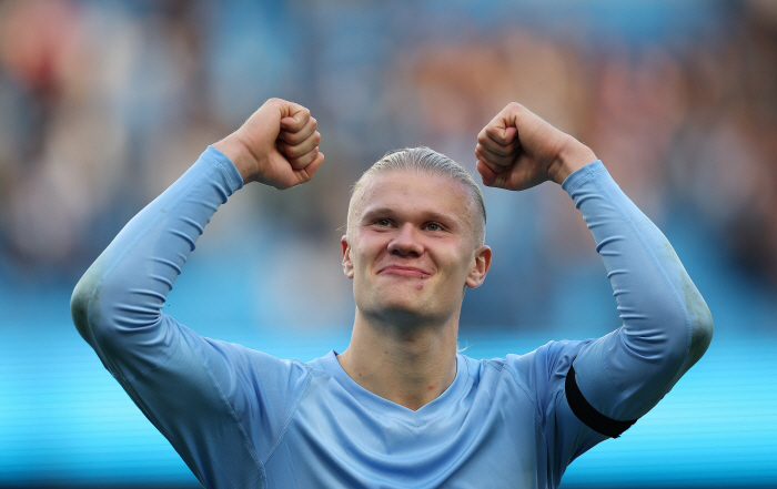 맨체스터 유나이티드 박살, 박살, 초박살...맨시티에 0-3 대참사→아모림 진짜 위기 '14위 추락'