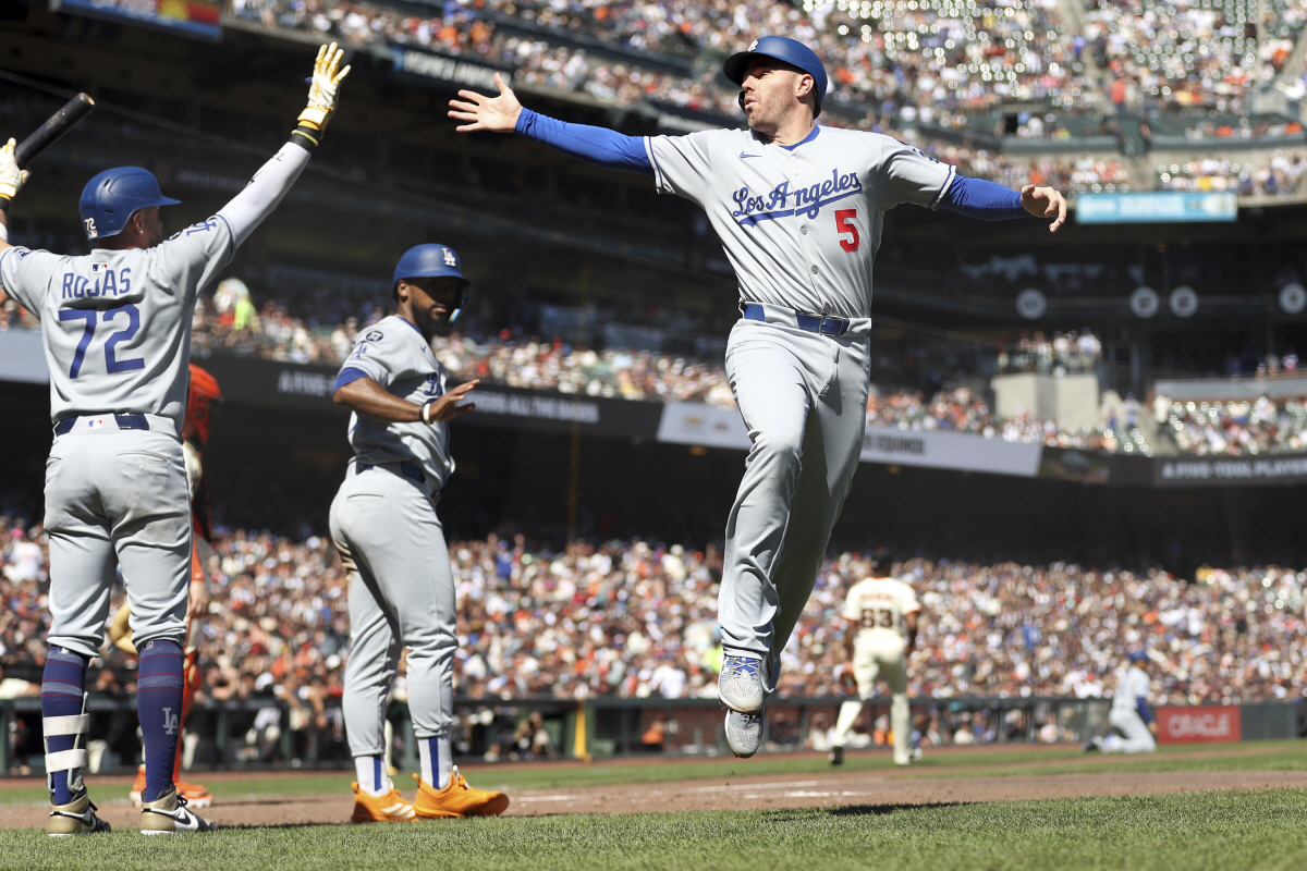 악! 다저스 글래스노우, 이정후 머리에 153km 위협구! → '매트릭스…