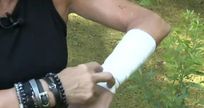 "반려견 구하기 위해…" 악어와 맨손으로 싸운 여성, 결과는?