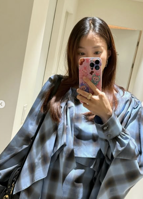 '임신 8개월' 이시영, 두 팔로 가려도 티 나는 D라인..편안한 임산부…