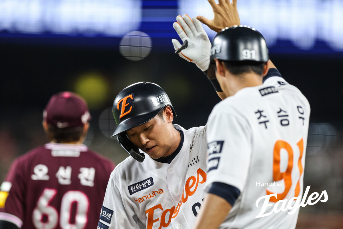 LG 3G 차 추격! 자력 우승 기회는 있다…한화, '고춧가루' 간신히 …
