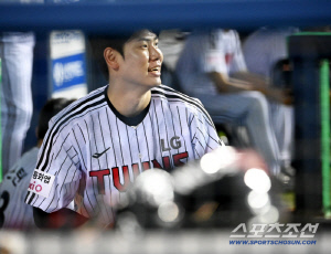 동료와 충돌이라니.. 불의의 사고, 시즌 아웃설까지 → 홍창기가 고백한 진심 