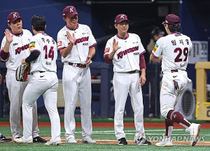 올해도 이어진 천적 관계…키움, 2년 연속 특정팀에 2승 14패