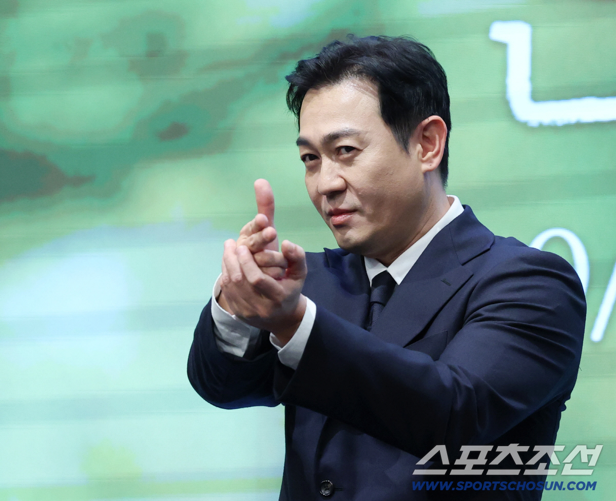 [SC현장]  "시청률 15% 목표"…'26년만 KBS 복귀' 이영애, …