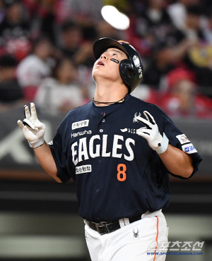 '국내 타자 1호' 나 한화 4번타자 노시환이야…생애 2번째 30홈런 달성[광주 레코드]