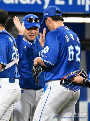 대구에 가을냄새 진동한다! 삼성, 롯데 1.5G 따돌리며 4위 노려본다 → 박진만 감독 