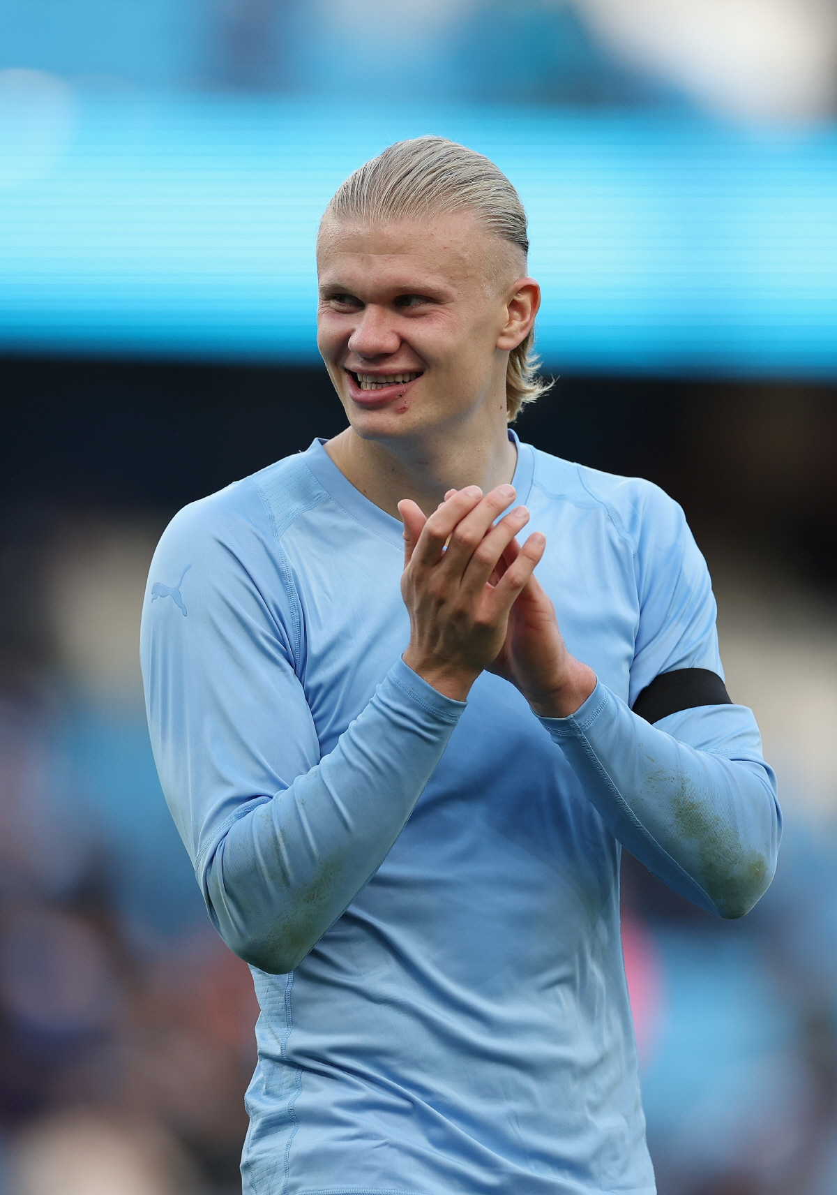 "충격!" FC바르셀로나, 맨시티 '괴물 공격수' 영입 최우선 타깃…'2…