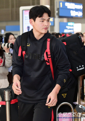 '2군 ERA 24.55→토미존 수술' KIA 비운의 1R 유망주, 현역 입대했다…