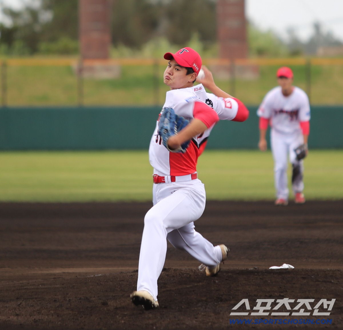 '2군 ERA 24.55→토미존 수술' KIA 비운의 1R 유망주, 현역…
