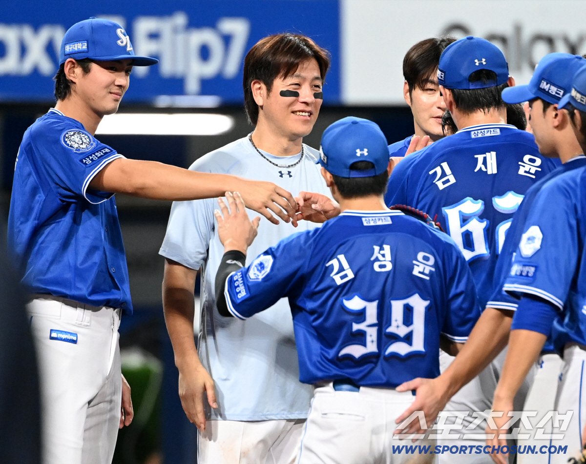 '제발...' 강민호의 간절했던 기도, 생일 맞은 김재윤은 응답했을까[대…