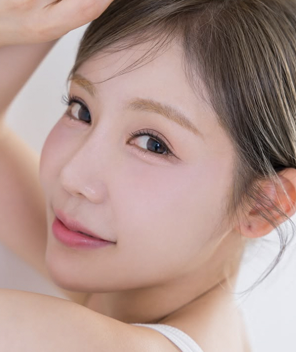 시크릿 징거 맞아?…성형 시술 앱 광고, 15년전보다 더 어려졌네[SC이…