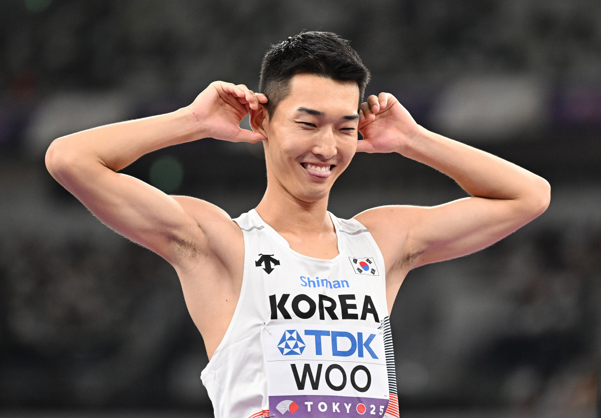 "오늘만 만족하고 내일부터 다시 달리겠다" 도쿄서 역사 쓴 우상혁, 파리…