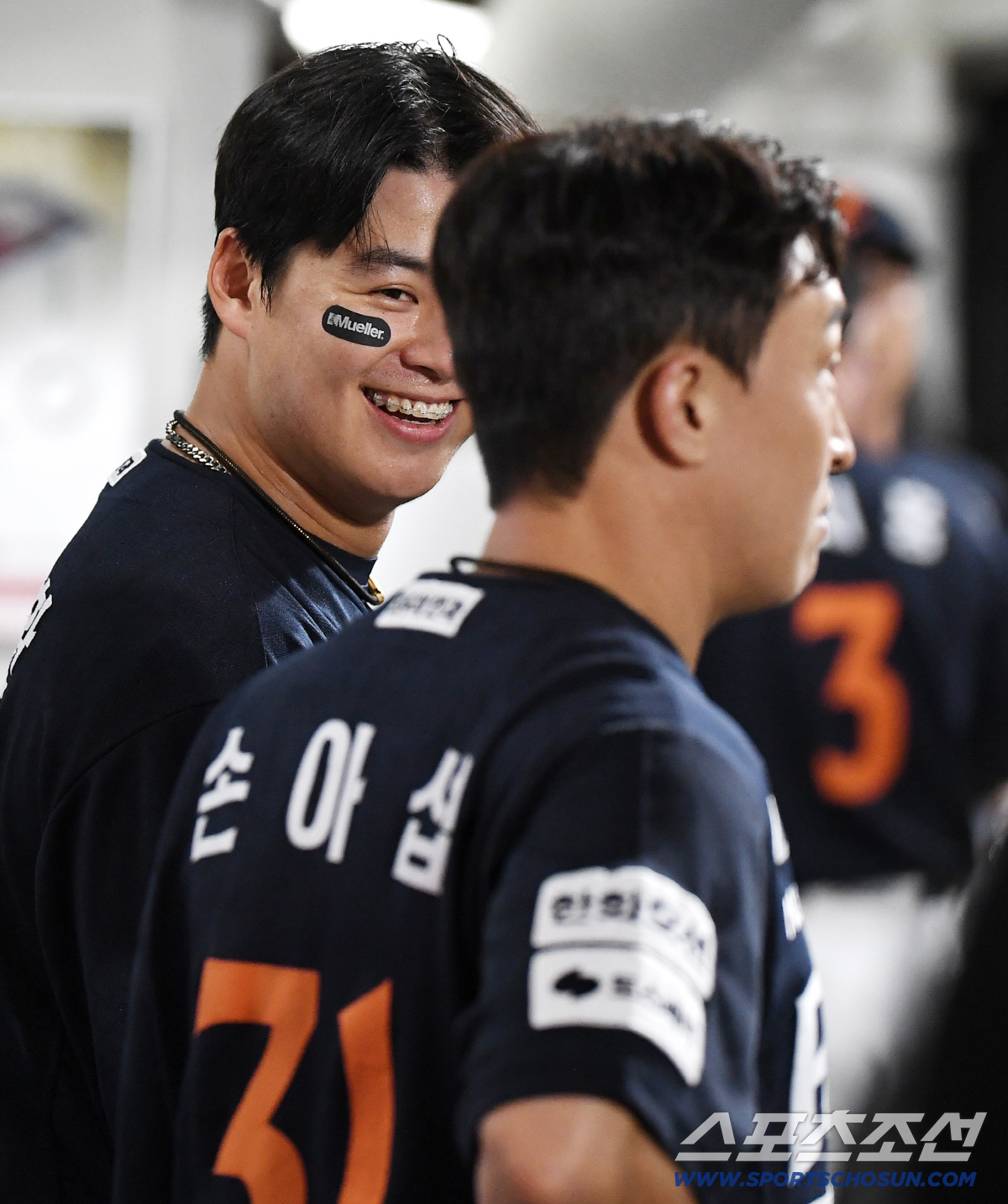 딴지 걸던 베테랑도 반박 불가, 영양가 꽉 채운 30호로 '으쓱으쓱' 뽐…