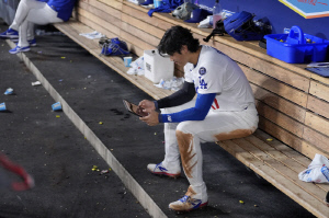 5이닝 노히터해서 죄송합니다. 5타수 2안타 1홈런쳐서 죄송합니다 → 오타니 원맨쇼하면 뭐해? 다저스는 불펜 방화 대역전패