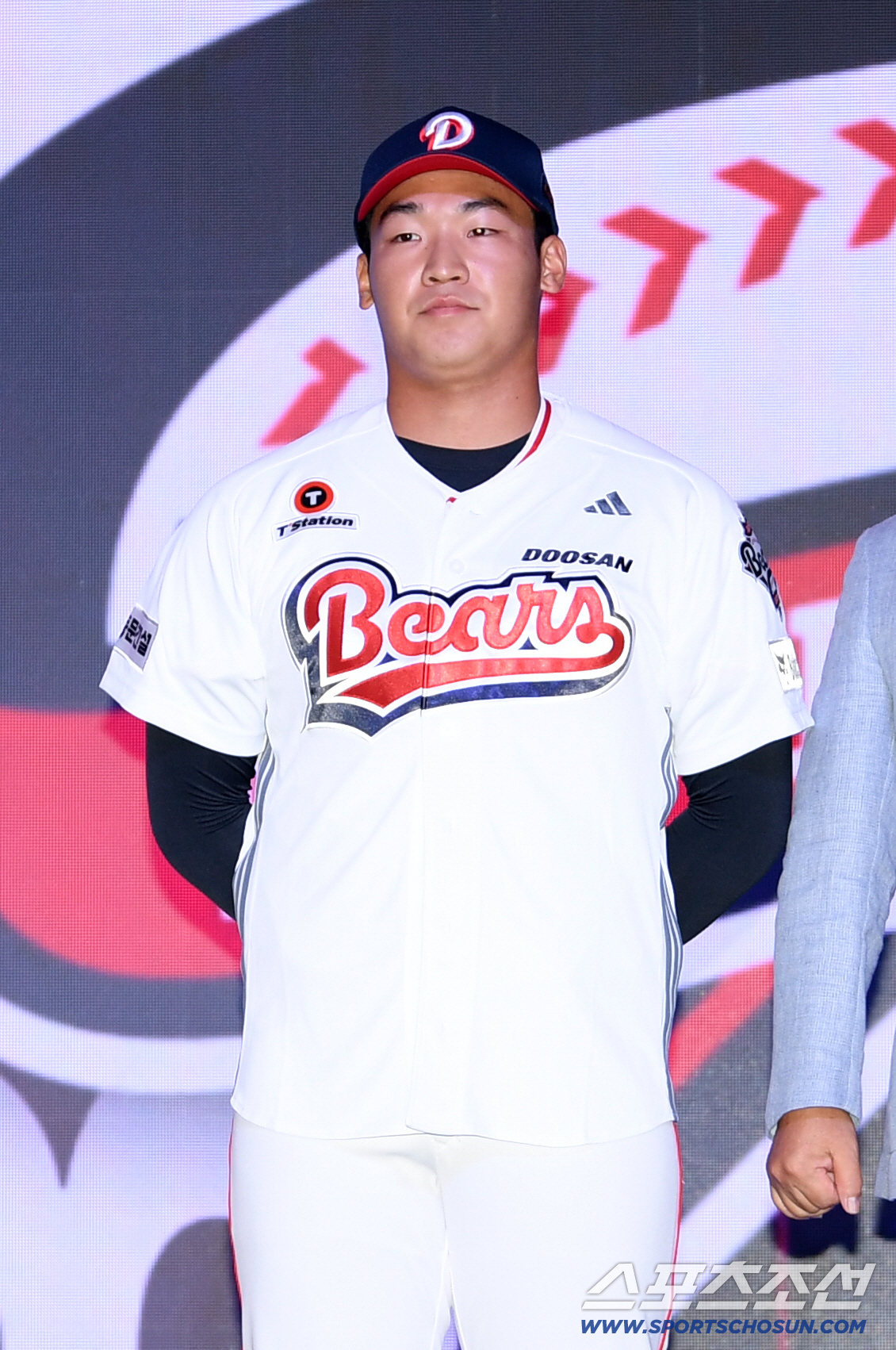 또 한 번 파격! 두산 2년 연속 야수 뽑았다…마산용마고 김주오 지명 […