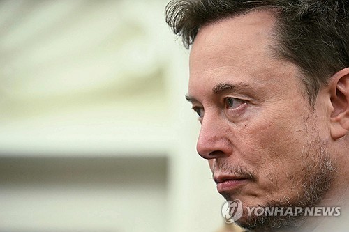 머스크의 xAI 시끌…"임원들, 머스크 측근과 충돌 후 줄퇴사"