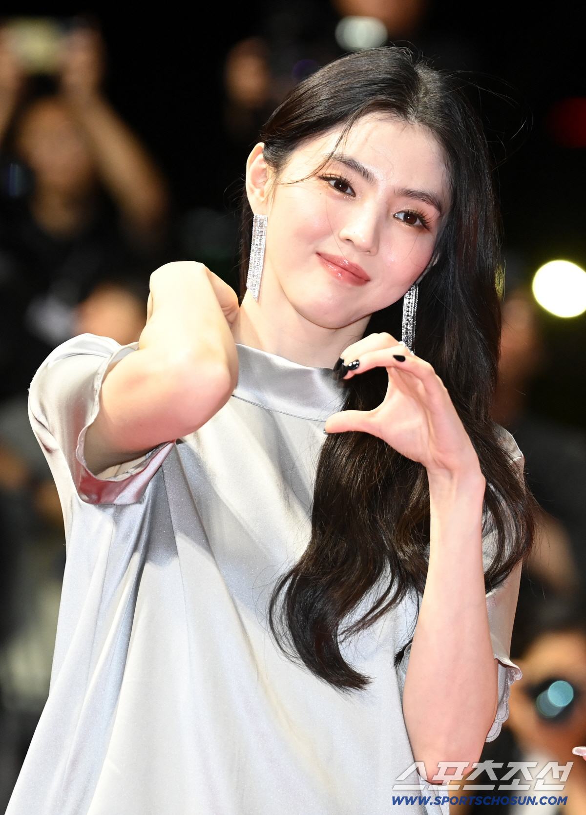 [SC-BIFF] 단아한 한소희vs매혹적인 전종서…올해도 ★쏟아진 부산의…